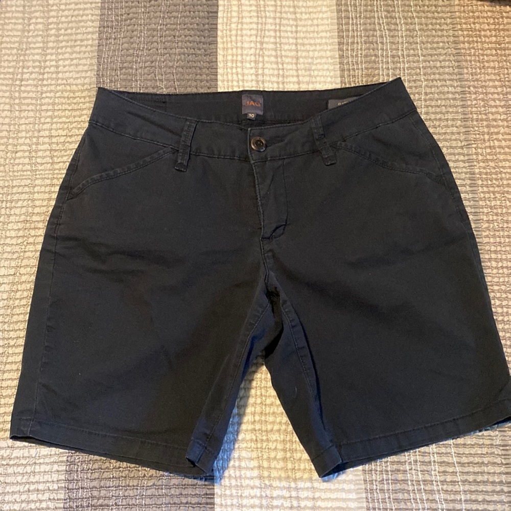 Jag Jeans black Bermuda shorts, new without tags
